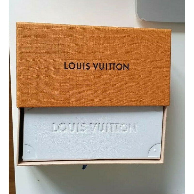 Louis Vuitton New Z1166W